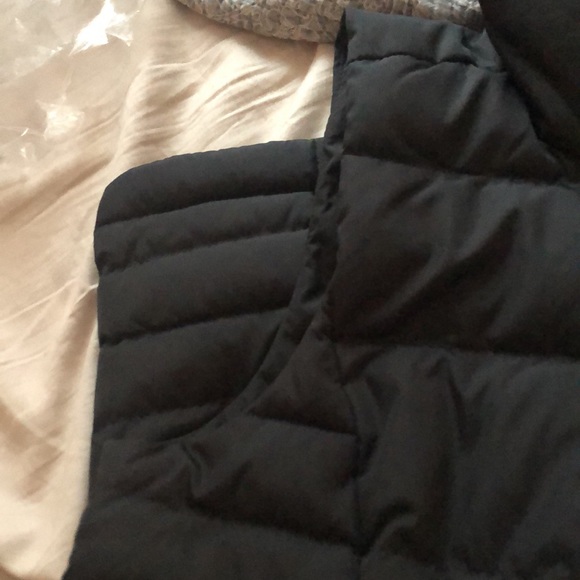 NWT Land’s End down vest - Picture 8 of 8